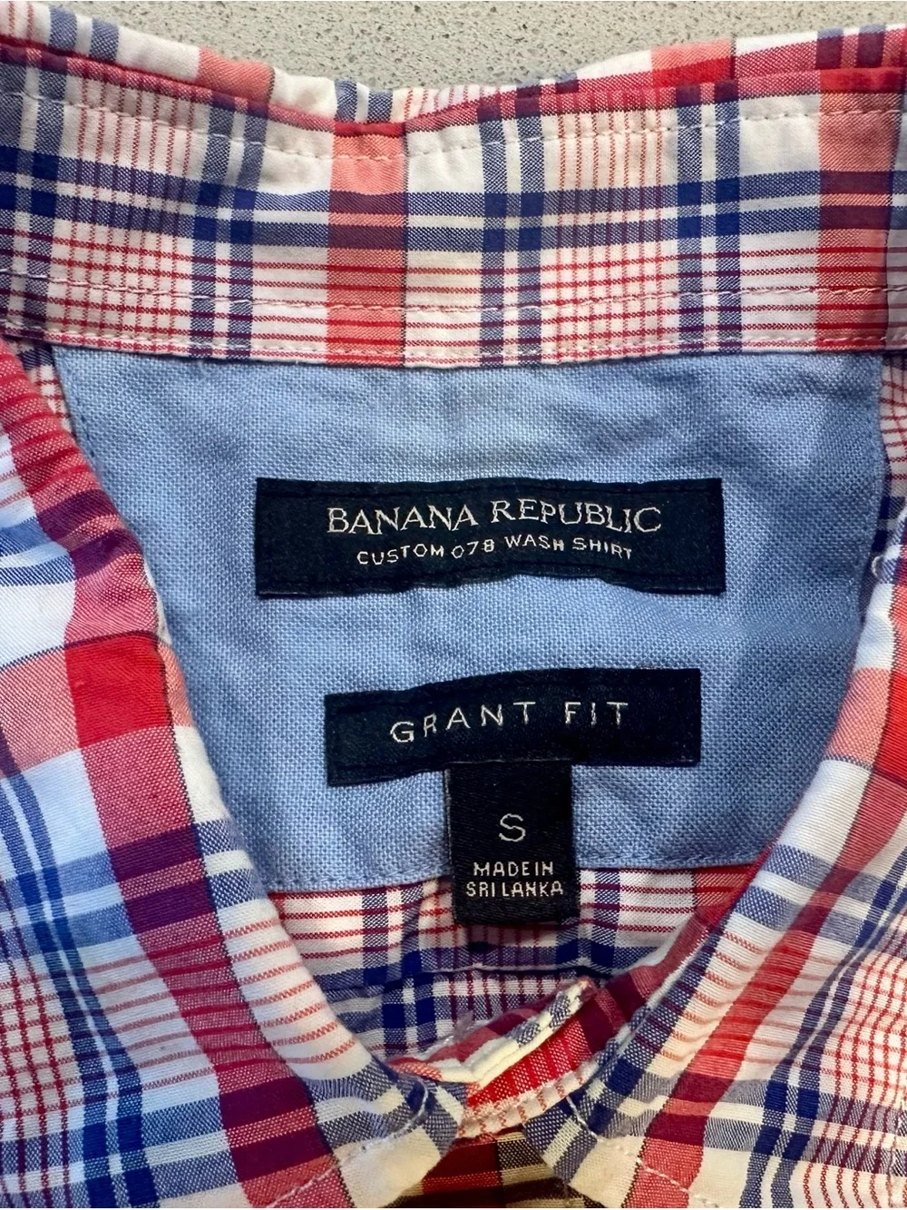 Banana Republic Red, Blue & White Plaid Button-Down Shirt